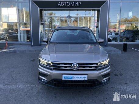 Volkswagen, Tiguan, 2000, 180, бензин, внедорожник, робот, полный привод, среднее состояние, левый, бежевый, 2 400 000 ₽