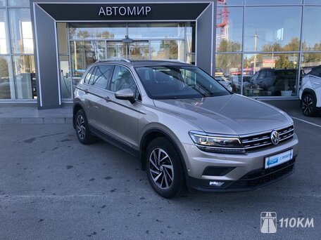 Volkswagen, Tiguan, 2000, 180, бензин, внедорожник, робот, полный привод, среднее состояние, левый, бежевый, 2 400 000 ₽
