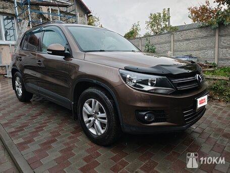 Volkswagen, Tiguan, 1400, 125, бензин, внедорожник, механика, передний привод, среднее состояние, левый, коричневый, 1 650 000 ₽