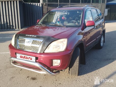 Chery, Tiggo (T11), 2400, 136, бензин, внедорожник, механика, передний привод, среднее состояние, левый, красный, 215 000 ₽
