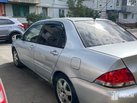 Mitsubishi, Lancer, 1600, 98, бензин, седан, автомат, передний привод, среднее состояние, левый, серебряный, 300 000 ₽