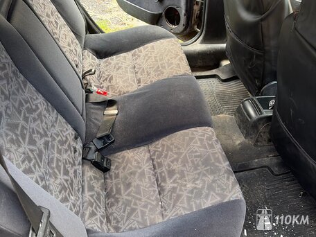 Opel, Vectra, 1600, 101, бензин, седан, механика, передний привод, среднее состояние, левый, фиолетовый, 60 000 ₽